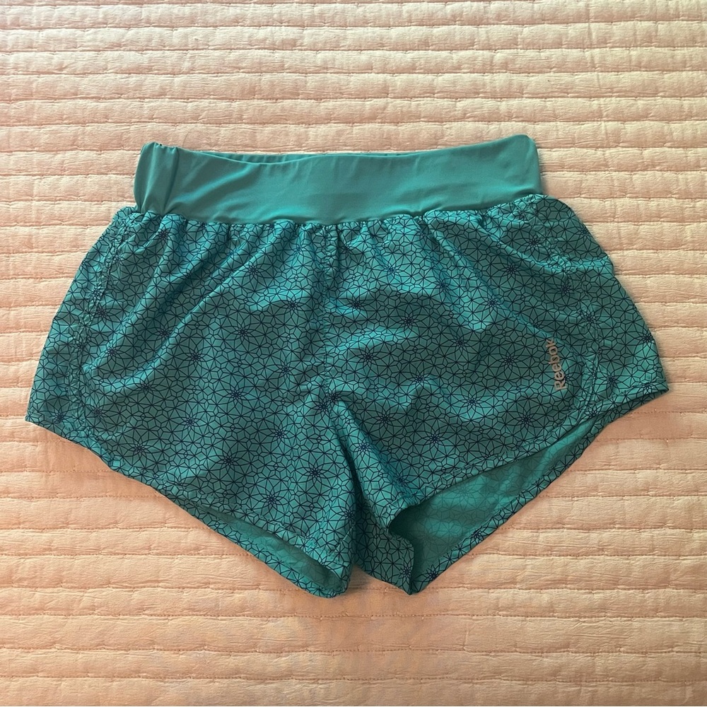 Reebok Shorts Women’s Size Medium